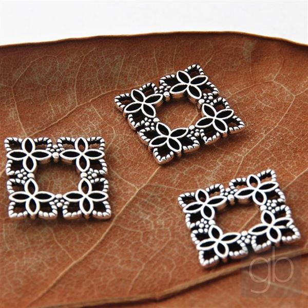 Filigree square 15 x 15 mm Antique silver 