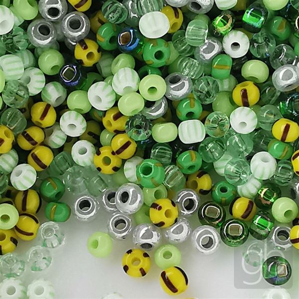 Preciosa Seed beads MIX 10/0 - 11/0 Green 20 g